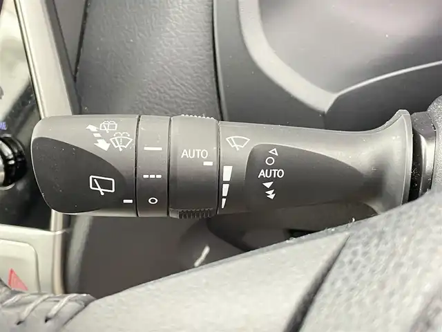 トヨタ ランドクルーザー プラド TX Lパッケージ マットブラED 千葉県 2022(令4)年 2万km ホワイトパールクリスタルシャイン 4WD/サンルーフ/トヨタセーフティセンス/・プリクラッシュセーフティ/・レーンディパーチャーアラート/・ブラインドスポットモニター/・ロードサインアシスト/・オートハイビーム/純正9インチメーカーオプションナビ/フルセグ BT USB フルセグ/アラウンドビューモニター/アダプティブクルーズコントロール/LEDオートライト/レザーシート/前席パワーシート/前席シートエアコン/純正18インチアルミホイール/デジタルインナーミラー/ルーフレール/センターデフロック/革巻きステアリング/スマートキー/プッシュスタート/ビルトインETC2.0