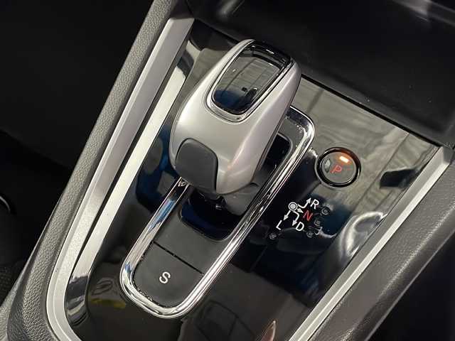 ホンダ シャトル ハイブリッド ホンダセンシング 広島県 2020(令2)年 4.2万km プラチナホワイトパール 社外ナビ/バックカメラ/ホンダセンシング/・衝突軽減ブレーキ/・レーンキープアシスト/・アダプティブクルーズコントロール/・誤発進抑制機能/LEDヘッドランプ/純正15インチホイールキャップ/ETC/スマートキー
