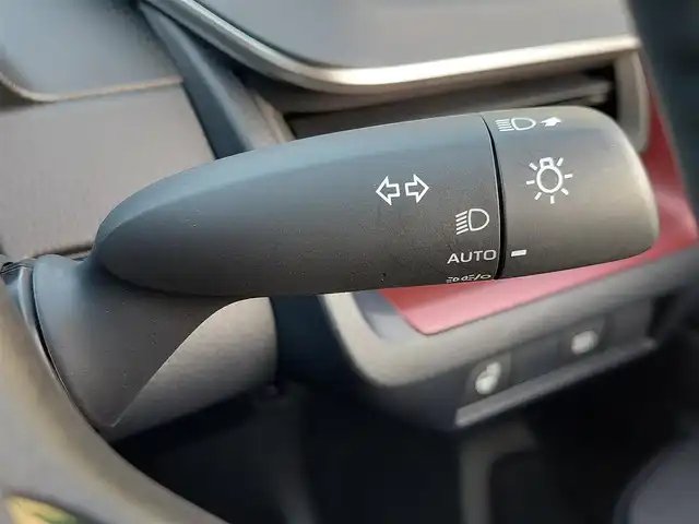 トヨタ プリウス Z 東京都 2023(令5)年 1.8万km プラチナホワイトパールマイカ 純正12.3インチディスプレイオーディオ/パノラミックビューモニター/ビルトインETC2.0/デジタルインナーミラー/ドライブレコーダー/トヨタチームメイト/パーキングサポートブレーキ/AC100V/シートヒーター/ベンチレーションシート/パワーバックドア/ステアリングヒーター/LEDヘッドライト/トヨタセーフティセンス/・プリクラッシュセーフティ/・レーントレーシングアシスト/・レーダークルーズコントロール/・アダプティブハイビームシステム/・ブラインドスポットモニター