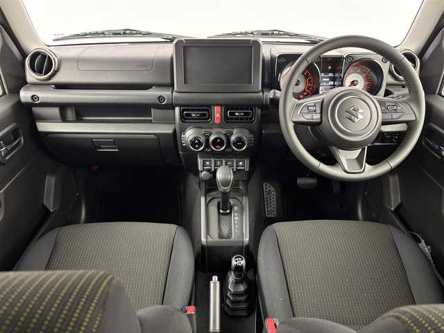 スズキ ジムニー XC 埼玉県 2025(令7)年 0.1千km ブルーイッシュブラックパール3 届出済未使用車　/クルーズコントロール　/コーナーセンサー　/シートヒーター　/スズキセーフティーサポート　/純正フロアマット　/純正ドアバイザー　/ミラー曇り止め　/スペアキー　/純正１６インチアルミホイール