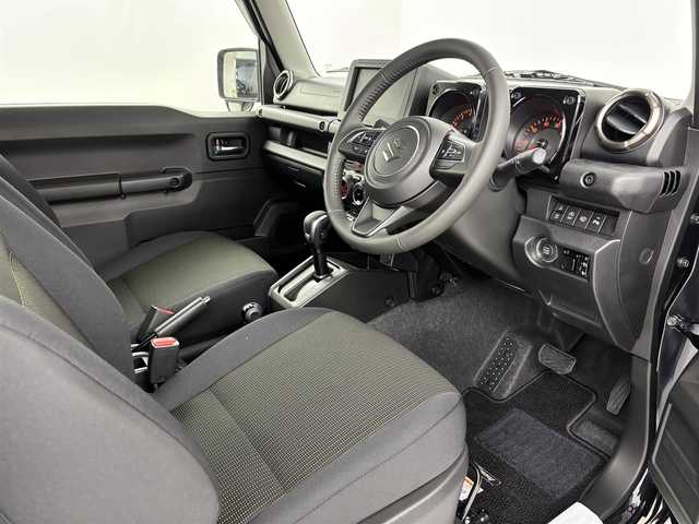 スズキ ジムニー XC 埼玉県 2025(令7)年 0.1千km ブルーイッシュブラックパール3 届出済未使用車　/クルーズコントロール　/コーナーセンサー　/シートヒーター　/スズキセーフティーサポート　/純正フロアマット　/純正ドアバイザー　/ミラー曇り止め　/スペアキー　/純正１６インチアルミホイール