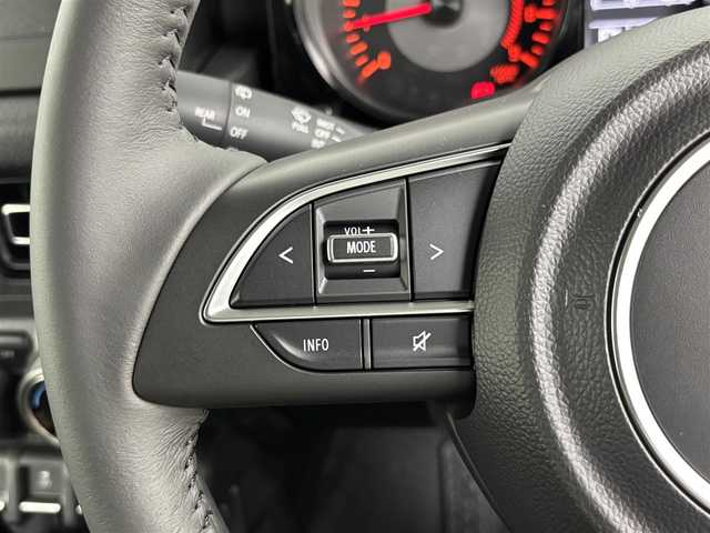 スズキ ジムニー XC 埼玉県 2025(令7)年 0.1千km ブルーイッシュブラックパール3 届出済未使用車　/クルーズコントロール　/コーナーセンサー　/シートヒーター　/スズキセーフティーサポート　/純正フロアマット　/純正ドアバイザー　/ミラー曇り止め　/スペアキー　/純正１６インチアルミホイール