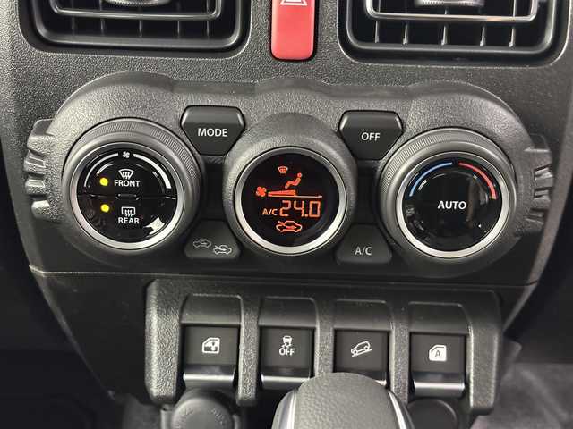 スズキ ジムニー XC 埼玉県 2025(令7)年 0.1千km ブルーイッシュブラックパール3 届出済未使用車　/クルーズコントロール　/コーナーセンサー　/シートヒーター　/スズキセーフティーサポート　/純正フロアマット　/純正ドアバイザー　/ミラー曇り止め　/スペアキー　/純正１６インチアルミホイール