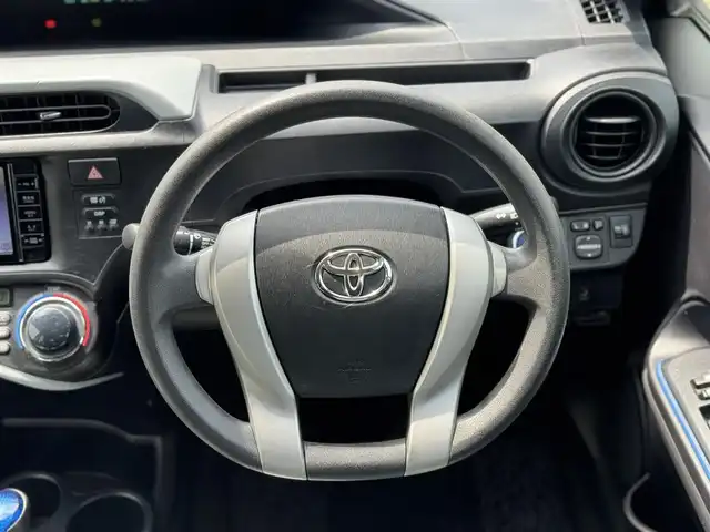 トヨタ アクア S 三重県 2013(平25)年 3.8万km ブラックマイカ 社外メモリナビ (AVN-Z03iW)/　フルセグTV/CD/DVD/Bluetooth/バックカメラ/ドライブレコーダー/モデリスタ15インチアルミホイール/HIDヘッドライト/スマートキー×2/プッシュスタート/オートライト/シートリフター /純正フロアマット//車検満了：R9.1.21/走行距離：37617km/