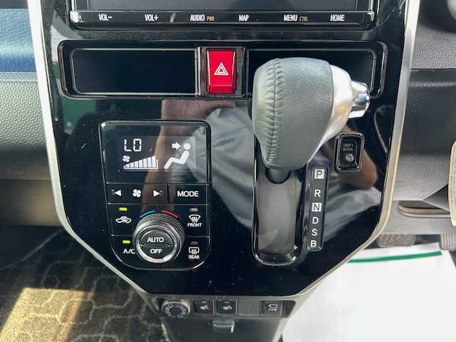 トヨタ ルーミー カスタムG 大阪府 2020(令2)年 3.9万km ブラックマイカメタリック ９インチナビ　/フルセグ　/Ｂｌｕｅｔｏｏｔｈ　/全方位カメラ　/フリップダウンモニター　/両側パワースライドドア　/シートヒーター　/前後ドライブレコーダー　/クルーズコントロール　/前後コーナーセンサー/ＥＴＣ