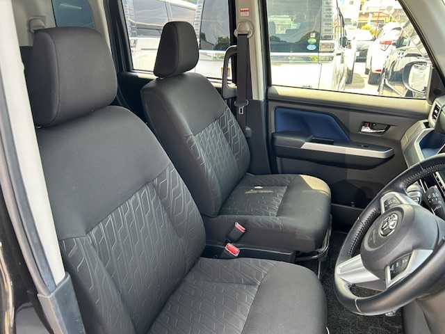 トヨタ ルーミー カスタムG 大阪府 2020(令2)年 3.9万km ブラックマイカメタリック ９インチナビ　/フルセグ　/Ｂｌｕｅｔｏｏｔｈ　/全方位カメラ　/フリップダウンモニター　/両側パワースライドドア　/シートヒーター　/前後ドライブレコーダー　/クルーズコントロール　/前後コーナーセンサー/ＥＴＣ