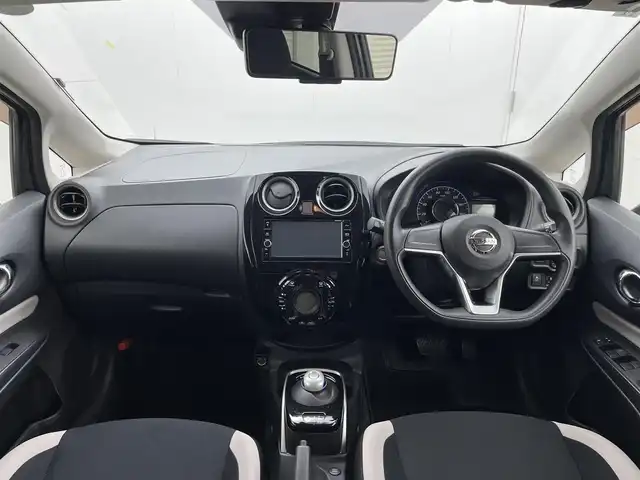 日産 ノート e－パワー X 茨城県 2017(平29)年 1.9万km ダークメタルグレー 純正ナビ/全周囲カメラ/フルセグ/衝突被害軽減ブレーキ/車線逸脱抑制装置/ソナー/デジタルインナーミラー/ETC/ドラレコ/純正15インチAW/スマートキー
