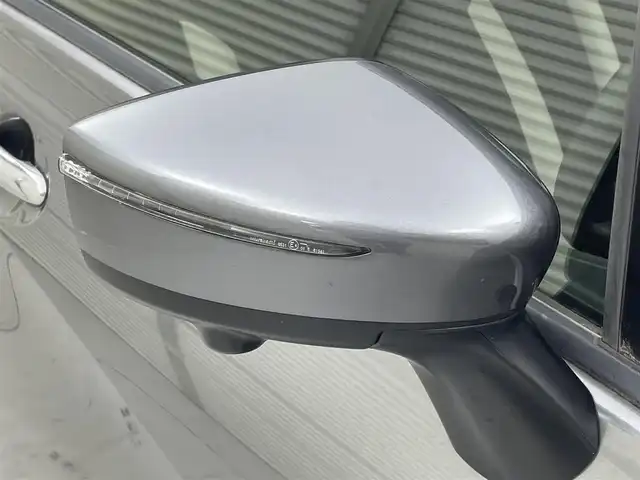 日産 ノート e－パワー X 茨城県 2017(平29)年 1.9万km ダークメタルグレー 純正ナビ/全周囲カメラ/フルセグ/衝突被害軽減ブレーキ/車線逸脱抑制装置/ソナー/デジタルインナーミラー/ETC/ドラレコ/純正15インチAW/スマートキー