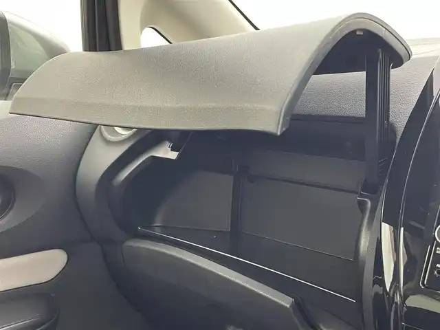 日産 ノート e－パワー X 茨城県 2017(平29)年 1.9万km ダークメタルグレー 純正ナビ/全周囲カメラ/フルセグ/衝突被害軽減ブレーキ/車線逸脱抑制装置/ソナー/デジタルインナーミラー/ETC/ドラレコ/純正15インチAW/スマートキー