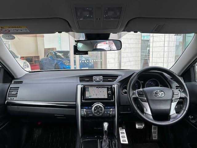 トヨタ マークＸ 350RDS 埼玉県 2018(平30)年 7.4万km ホワイトパールクリスタルシャイン 純正ナビ/【CD/DVD/フルセグ/Bluetooth】/前後ドライブレコーダー/レーダークルーズコントロール/クリアランスソナー/セーフティセンス/・プリクラッシュセーフティシステム/・レーンディパーチャーアラート/・オートマチックハイビーム/LEDヘッドランプ/本革巻きステアリング/パドルシフト/アルカンターラ/合皮コンビシート/前席パワーシート/快適温熱シート/純正18インチアルミホイール/スマートエントリー/スタートシステム/ETC