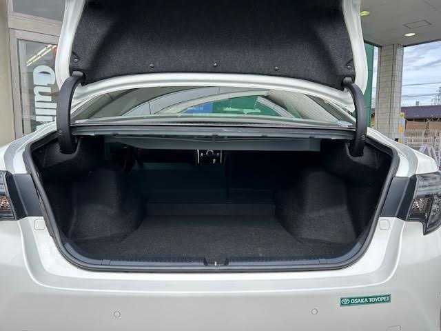 トヨタ マークＸ 350RDS 埼玉県 2018(平30)年 7.4万km ホワイトパールクリスタルシャイン 純正ナビ/【CD/DVD/フルセグ/Bluetooth】/前後ドライブレコーダー/レーダークルーズコントロール/クリアランスソナー/セーフティセンス/・プリクラッシュセーフティシステム/・レーンディパーチャーアラート/・オートマチックハイビーム/LEDヘッドランプ/本革巻きステアリング/パドルシフト/アルカンターラ/合皮コンビシート/前席パワーシート/快適温熱シート/純正18インチアルミホイール/スマートエントリー/スタートシステム/ETC