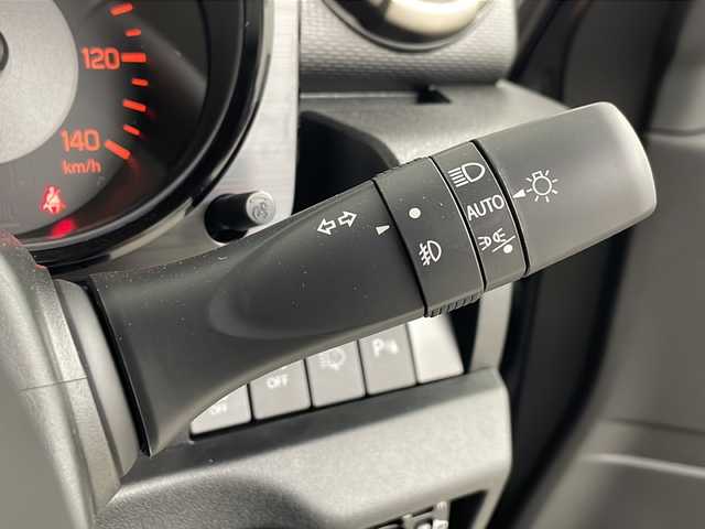 スズキ ジムニー XC 埼玉県 2025(令7)年 0.1万km ブルーイッシュブラックパール3 4WD/スズキセーフティサポート/クルーズコントロール/社外メモリナビ(型式：AVN-RB7)/CD/DVD/Bluetooth/前席シートヒーター/純正１６インチAW/プッシュスタート/スマートキー