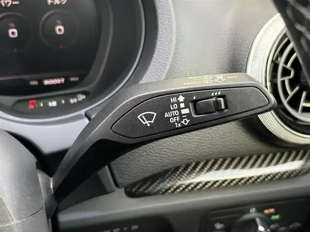 アウディ ＲＳ３ スポーツバック 石川県 2018(平30)年 3.1万km パール 4WD/衝突軽減ブレーキ/純正メモリナビ/バックカメラ/フルセグTV/AppleCarPlay/Bluetooth/CD/DVD/USB/AUX/Bang＆Olfsenサウンド/バーチャルコックピット/アダプティブクルーズコントロール/サイドアシスト/クリアランスソナー/オートライト/オートマチックハイビーム/LEDヘッドライト/フォグランプ/電動格納ミラー/黒革シート/パワーシート/シートヒーター/ETC/パドルシフト