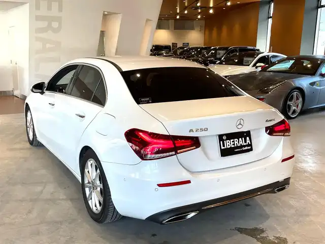 メルセデス・ベンツ Ｍ・ベンツ Ａ２５０ 4MATIC 道央・札幌 2019(令1)年 5.1万km デジタルホワイト メタリックペイント/レーダーセーフティパッケージ/　・ACC/　・PRE-SAFE/　・ブラインドスポットアシスト/　・ステアリングアシスト/　・アクティブブレーキアシスト/ナビゲーションパッケージ/　・フルセグTV/　・USB/Bluetooth/　・バックカメラ/　・パークトロニック/　・パーキングアシスト/ハーフレザーシート/シートヒーター/メモリー付フルパワーシート/LEDヘッドライト