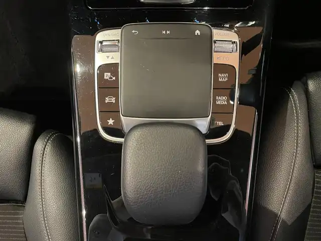 メルセデス・ベンツ Ｍ・ベンツ Ａ２５０ 4MATIC 道央・札幌 2019(令1)年 5.1万km デジタルホワイト メタリックペイント/レーダーセーフティパッケージ/　・ACC/　・PRE-SAFE/　・ブラインドスポットアシスト/　・ステアリングアシスト/　・アクティブブレーキアシスト/ナビゲーションパッケージ/　・フルセグTV/　・USB/Bluetooth/　・バックカメラ/　・パークトロニック/　・パーキングアシスト/ハーフレザーシート/シートヒーター/メモリー付フルパワーシート/LEDヘッドライト