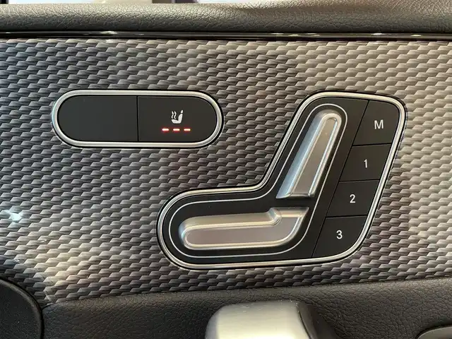 メルセデス・ベンツ Ｍ・ベンツ Ａ２５０ 4MATIC 道央・札幌 2019(令1)年 5.1万km デジタルホワイト メタリックペイント/レーダーセーフティパッケージ/　・ACC/　・PRE-SAFE/　・ブラインドスポットアシスト/　・ステアリングアシスト/　・アクティブブレーキアシスト/ナビゲーションパッケージ/　・フルセグTV/　・USB/Bluetooth/　・バックカメラ/　・パークトロニック/　・パーキングアシスト/ハーフレザーシート/シートヒーター/メモリー付フルパワーシート/LEDヘッドライト