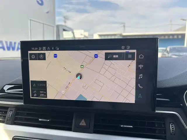 アウディ Ａ４ 45TFSIクワトロ Sライン 滋賀県 2021(令3)年 3.5万km デイトナグレーパールエフェクト Sラインプラスパッケージ/バーチャルコックピット/RSタイプグリル/ハーフレザー/・パワーシート/・全席シートヒーター /ACC/サイドアシスト/純正ナビ（DTV/BT/USB/CarPlay）/バックカメラ/コーナーセンサー /純正LEDヘッドライト/純正18インチAW