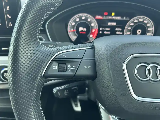 アウディ Ａ４ 45TFSIクワトロ Sライン 滋賀県 2021(令3)年 3.5万km デイトナグレーパールエフェクト Sラインプラスパッケージ/バーチャルコックピット/RSタイプグリル/ハーフレザー/・パワーシート/・全席シートヒーター /ACC/サイドアシスト/純正ナビ（DTV/BT/USB/CarPlay）/バックカメラ/コーナーセンサー /純正LEDヘッドライト/純正18インチAW