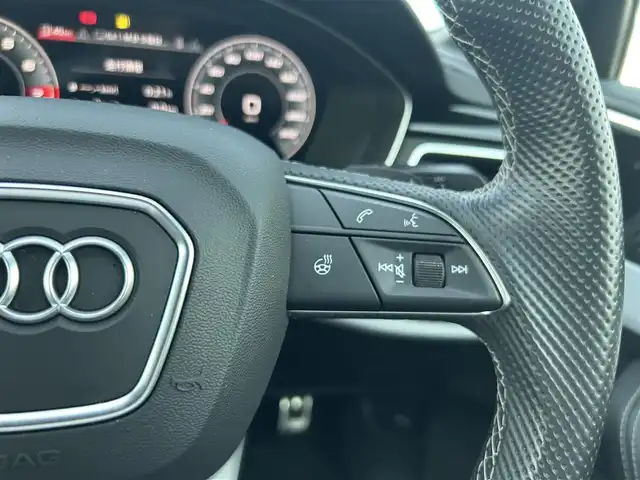 アウディ Ａ４ 45TFSIクワトロ Sライン 滋賀県 2021(令3)年 3.5万km デイトナグレーパールエフェクト Sラインプラスパッケージ/バーチャルコックピット/RSタイプグリル/ハーフレザー/・パワーシート/・全席シートヒーター /ACC/サイドアシスト/純正ナビ（DTV/BT/USB/CarPlay）/バックカメラ/コーナーセンサー /純正LEDヘッドライト/純正18インチAW