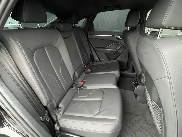 アウディ Ｑ３ 40TDIクワトロ Sライン 長野県 2020(令2)年 1.6万km 黒 パノラマサンルーフ /ブラックスタイリングパッケージ /Bang＆Olufsenサウンド/MMIナビ /プラスパッケージ(黒革/アンビエントライト/19インチAW)/ベーシックパッケージ(シートヒーター/PWシート/PWバックドア/HOLDアシスト) /バーチャルCP