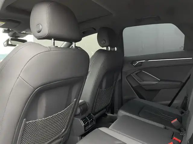 アウディ Ｑ３ 40TDIクワトロ Sライン 長野県 2020(令2)年 1.6万km 黒 パノラマサンルーフ /ブラックスタイリングパッケージ /Bang＆Olufsenサウンド/MMIナビ /プラスパッケージ(黒革/アンビエントライト/19インチAW)/ベーシックパッケージ(シートヒーター/PWシート/PWバックドア/HOLDアシスト) /バーチャルCP
