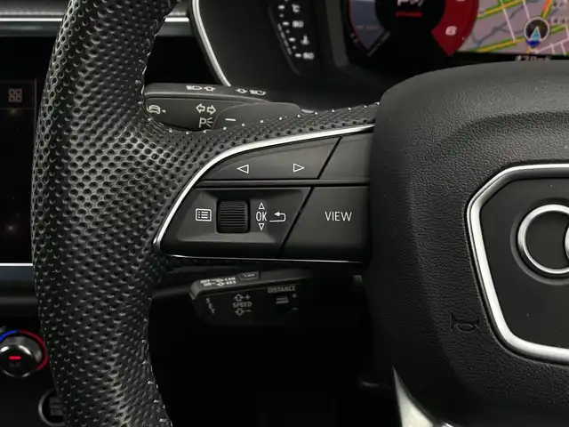 アウディ Ｑ３ 40TDIクワトロ Sライン 長野県 2020(令2)年 1.6万km 黒 パノラマサンルーフ /ブラックスタイリングパッケージ /Bang＆Olufsenサウンド/MMIナビ /プラスパッケージ(黒革/アンビエントライト/19インチAW)/ベーシックパッケージ(シートヒーター/PWシート/PWバックドア/HOLDアシスト) /バーチャルCP