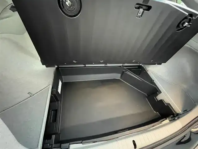 トヨタ プリウス G 大阪府 2013(平25)年 5.2万km ブラック 純正ナビ　/   フルセグTV/CD/DVD/Bluetooth/バックモニター/横滑り防止装置 /クルーズコントロール /アイドリングストップ /パワーシート/社外１５インチアルミホイール　/純正フロアマット/プッシュスタート  /スマートキー/ハーフレザーシート /ビルトインETC