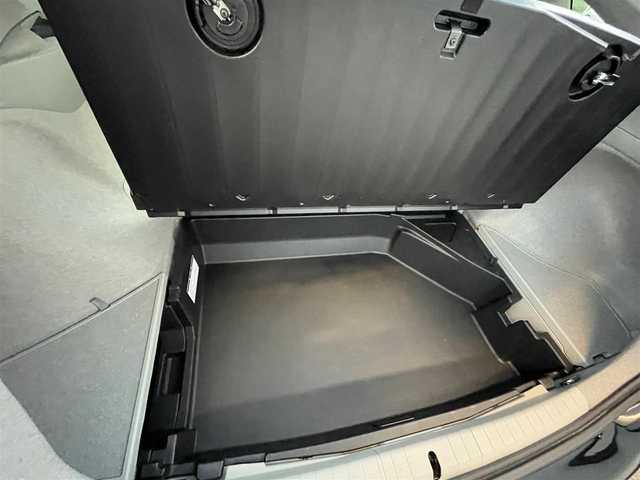 トヨタ プリウス G 神奈川県 2013(平25)年 5.2万km ブラック 純正ナビ　/   フルセグTV/CD/DVD/Bluetooth/バックモニター/横滑り防止装置 /クルーズコントロール /アイドリングストップ /パワーシート/社外１５インチアルミホイール　/純正フロアマット/プッシュスタート  /スマートキー/ハーフレザーシート /ビルトインETC