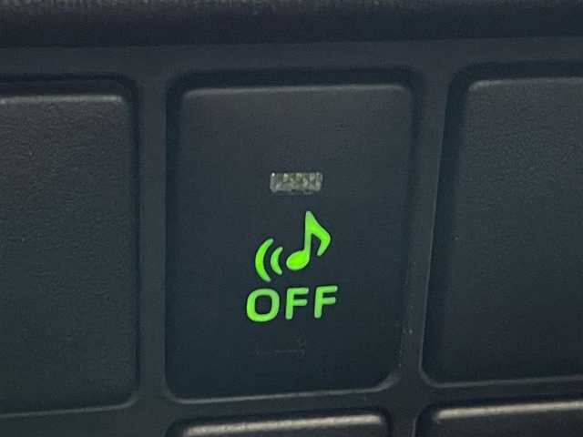 トヨタ プリウス G 神奈川県 2013(平25)年 5.2万km ブラック 純正ナビ　/   フルセグTV/CD/DVD/Bluetooth/バックモニター/横滑り防止装置 /クルーズコントロール /アイドリングストップ /パワーシート/社外１５インチアルミホイール　/純正フロアマット/プッシュスタート  /スマートキー/ハーフレザーシート /ビルトインETC