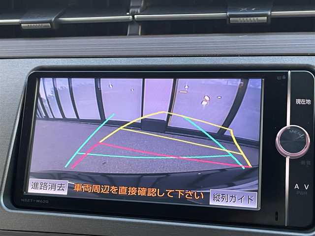 トヨタ プリウス G 神奈川県 2013(平25)年 5.2万km ブラック 純正ナビ　/   フルセグTV/CD/DVD/Bluetooth/バックモニター/横滑り防止装置 /クルーズコントロール /アイドリングストップ /パワーシート/社外１５インチアルミホイール　/純正フロアマット/プッシュスタート  /スマートキー/ハーフレザーシート /ビルトインETC