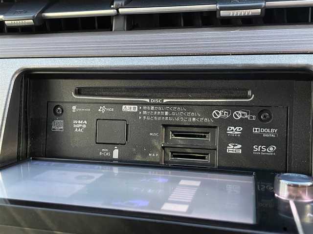 トヨタ プリウス G 神奈川県 2013(平25)年 5.2万km ブラック 純正ナビ　/   フルセグTV/CD/DVD/Bluetooth/バックモニター/横滑り防止装置 /クルーズコントロール /アイドリングストップ /パワーシート/社外１５インチアルミホイール　/純正フロアマット/プッシュスタート  /スマートキー/ハーフレザーシート /ビルトインETC