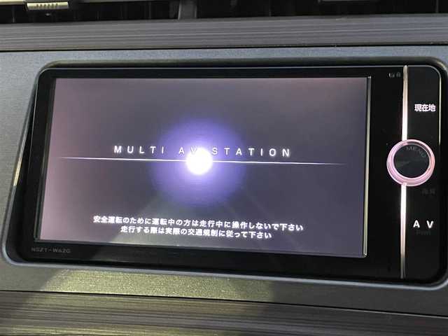 トヨタ プリウス G 神奈川県 2013(平25)年 5.2万km ブラック 純正ナビ　/   フルセグTV/CD/DVD/Bluetooth/バックモニター/横滑り防止装置 /クルーズコントロール /アイドリングストップ /パワーシート/社外１５インチアルミホイール　/純正フロアマット/プッシュスタート  /スマートキー/ハーフレザーシート /ビルトインETC