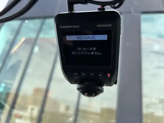 ＢＭＷ ＢＭＷ １１８ｄ 石川県 2021(令3)年 2.9万km 白 純正HDDナビ/　Bluetooth・AM/FM・USB・AppleCarPlay/全方位カメラ/ETC/前後ドライブレコーダー/アダプティブクルーズコントロール/ブラインドスポットモニター/パワーシート（D席）/シートメモリー/AUTO HOLD/アンチロック・ブレーキ・システム/衝突被害軽減システム/横滑り防止装置/前後コーナーセンサー/盗難防止装置/パーキングアシスト/アイドリングストップ/エアバッグ（W）/カーテンエアバッグ/純正アルミホイール/純正フロアマット/LEDヘッドライト/スマートキー/プッシュスタート/スペアキー×1