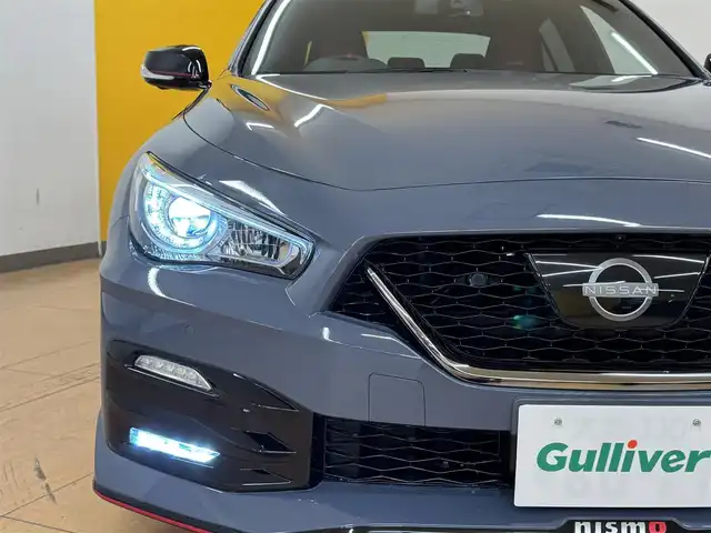 日産 スカイライン ニスモリミテッド 群馬県 2024(令6)年 0.9万km グレー 安全装備/・衝突軽減ブレーキ/・アラウンドビューモニター/・前後コーナーセンサー/・車線逸脱装置/・クルーズコントロール/・ブラインドスポット/・横滑り防止/・オートライト/・オートハイビーム/メーカー純正ナビ/・AM/FM/フルセグTV/・Bluetooth/SD/・CD/DVD/AUX/MSV/レカロシート/パドルシフト/サンルーフ/LEDヘッドライト/LEDフォグランプ/純正前後ドライブレコーダー/純正ETC2.0/純正フロアマット/プッシュスタート/スマートキー