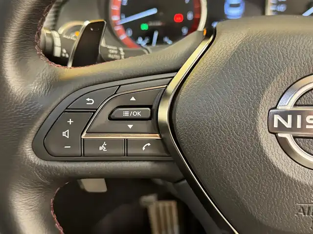 日産 スカイライン ニスモリミテッド 群馬県 2024(令6)年 0.9万km グレー 安全装備/・衝突軽減ブレーキ/・アラウンドビューモニター/・前後コーナーセンサー/・車線逸脱装置/・クルーズコントロール/・ブラインドスポット/・横滑り防止/・オートライト/・オートハイビーム/メーカー純正ナビ/・AM/FM/フルセグTV/・Bluetooth/SD/・CD/DVD/AUX/MSV/レカロシート/パドルシフト/サンルーフ/LEDヘッドライト/LEDフォグランプ/純正前後ドライブレコーダー/純正ETC2.0/純正フロアマット/プッシュスタート/スマートキー