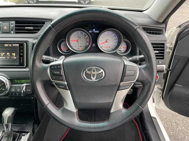 トヨタ マークＸ 250G Sパッケージ G’s 三重県 2013(平25)年 7.2万km ホワイトパールクリスタルシャイン 登録時71250km/禁煙車/ハーフレザーシート/純正ナビ/（AM/FM/TV/Bluetooth）/フルセグTV/バックカメラ/ビルトインETC/ステアリングスイッチ/オートライト/パドルシフト/クルーズコントロール/プッシュスタート/純正アルミ