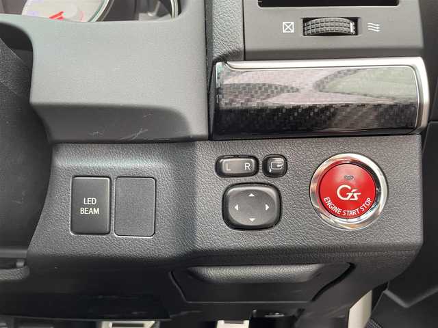 トヨタ マークＸ 250G Sパッケージ G’s 三重県 2013(平25)年 7.2万km ホワイトパールクリスタルシャイン 登録時71250km/禁煙車/ハーフレザーシート/純正ナビ/（AM/FM/TV/Bluetooth）/フルセグTV/バックカメラ/ビルトインETC/ステアリングスイッチ/オートライト/パドルシフト/クルーズコントロール/プッシュスタート/純正アルミ