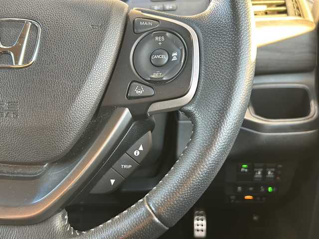 ホンダ フリード G ホンダセンシング 静岡県 2021(令3)年 4.1万km プラチナホワイトパール 純正ナビ/DVD/CD/AM/FM/フルセグ/SD/Bluetooth/USB/ipod/HDMI/主要装備/・純正ナビ　/・コーナーセンサー　/・バックカメラ　/・ＥＴＣ　/・オートライト　/・レーダークルコン　/・両側パワースライドドア　/・ドライブレコーダー　/・プッシュスタート　/・ＬＥＤヘッドライト　/・レーンキープ　/・シートヒーター/・衝突軽減システム/・盗難防止装置/・横滑り防止装置/・純正アルミホイール/・ウォークスルー