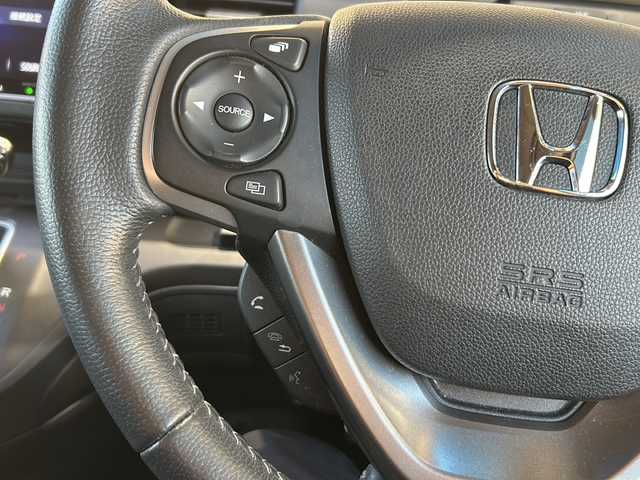 ホンダ フリード G ホンダセンシング 静岡県 2021(令3)年 4.1万km プラチナホワイトパール 純正ナビ/DVD/CD/AM/FM/フルセグ/SD/Bluetooth/USB/ipod/HDMI/主要装備/・純正ナビ　/・コーナーセンサー　/・バックカメラ　/・ＥＴＣ　/・オートライト　/・レーダークルコン　/・両側パワースライドドア　/・ドライブレコーダー　/・プッシュスタート　/・ＬＥＤヘッドライト　/・レーンキープ　/・シートヒーター/・衝突軽減システム/・盗難防止装置/・横滑り防止装置/・純正アルミホイール/・ウォークスルー