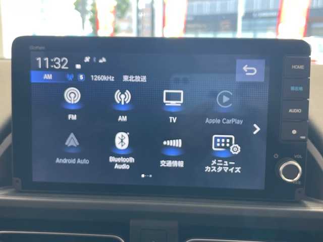 ホンダ フリード ハイブリット e:HEV クロスター 宮城県 2025(令7)年 0.2万km プラチナホワイトパール Honda SENSING/・渋滞追従機能付アダプティブクルーズコントロール（ACC）/・トラフィックジャムアシスト（渋滞運転支援機能）/・ブラインドスポットインフォメーション/・衝突軽減ブレーキ（CMBS）/・先行車発信お知らせ機能/・歩行者事故低減ステアリング/・路外逸脱抑制機能/・標識認識機能/・車線維持支援システム（LKAS）/・誤発進抑制機能/・後方誤発進抑制機能/・近距離衝突軽減ブレーキ/・急アクセル抑制機能/・オートハイビーム/純正9インチHonda CONNECTナビ/（LXM-247VFL）/・Bluetooth、TV、appleCarPlay/・バックカメラ/・ETC/電動パーキング/・オートブレーキホールド/４WD/ハーフレザー/両側パワースライド/純正フロアマット/純正アルミホイール/アイドリングストップ/・スマートキー