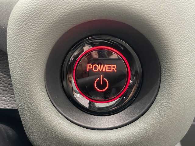 ホンダ フリード ハイブリット e:HEV クロスター 宮城県 2025(令7)年 0.2万km プラチナホワイトパール Honda SENSING/・渋滞追従機能付アダプティブクルーズコントロール（ACC）/・トラフィックジャムアシスト（渋滞運転支援機能）/・ブラインドスポットインフォメーション/・衝突軽減ブレーキ（CMBS）/・先行車発信お知らせ機能/・歩行者事故低減ステアリング/・路外逸脱抑制機能/・標識認識機能/・車線維持支援システム（LKAS）/・誤発進抑制機能/・後方誤発進抑制機能/・近距離衝突軽減ブレーキ/・急アクセル抑制機能/・オートハイビーム/純正9インチHonda CONNECTナビ/（LXM-247VFL）/・Bluetooth、TV、appleCarPlay/・バックカメラ/・ETC/電動パーキング/・オートブレーキホールド/４WD/ハーフレザー/両側パワースライド/純正フロアマット/純正アルミホイール/アイドリングストップ/・スマートキー