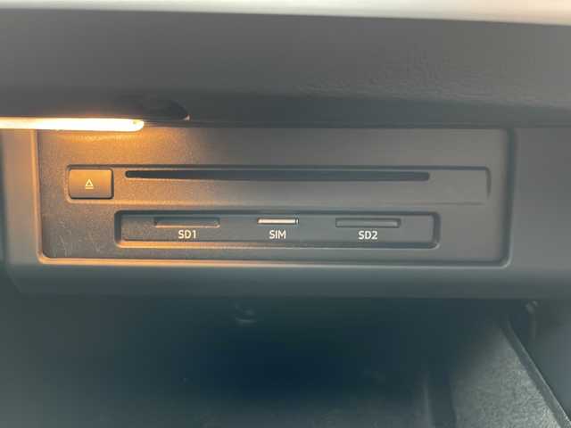 アウディ Ａ５ SB 45TFSIクワトロ Sライン 道北・旭川 2019(平31)年 3.3万km グレイシアホワイトメタリック /4WD//禁煙車//純正メモリナビ//CD/DVD/SD/BT/USB/AUX/フルセグ//バックカメラ//Audiプレセンス//Audiサイドアシスト//Audiアクティブレーンアシスト//渋滞アシスト//アダプティブクルーズコントロール//コーナーセンサー//アイドリングストップ//パドルシフト//ハーフレザーシート//シートヒーター//パワーシート//オートライト//LEDヘッドライト//リアフォグ//ヘッドライトウォッシャー//前後ドライブレコーダー//ビルトインETC2.0//パワーバックドア//トノカバー//純正フロアマット//オートワイパー//保証書//取説