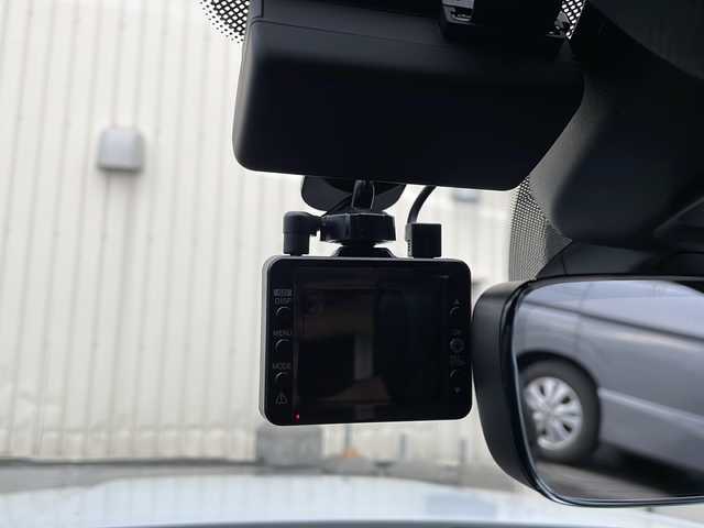 アウディ Ａ５ SB 45TFSIクワトロ Sライン 道北・旭川 2019(平31)年 3.3万km グレイシアホワイトメタリック /4WD//禁煙車//純正メモリナビ//CD/DVD/SD/BT/USB/AUX/フルセグ//バックカメラ//Audiプレセンス//Audiサイドアシスト//Audiアクティブレーンアシスト//渋滞アシスト//アダプティブクルーズコントロール//コーナーセンサー//アイドリングストップ//パドルシフト//ハーフレザーシート//シートヒーター//パワーシート//オートライト//LEDヘッドライト//リアフォグ//ヘッドライトウォッシャー//前後ドライブレコーダー//ビルトインETC2.0//パワーバックドア//トノカバー//純正フロアマット//オートワイパー//保証書//取説