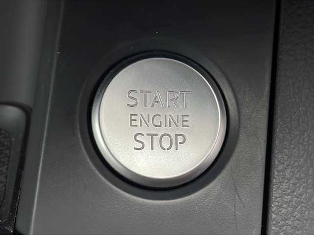 アウディ Ａ５ SB 45TFSIクワトロ Sライン 道北・旭川 2019(平31)年 3.3万km グレイシアホワイトメタリック /4WD//禁煙車//純正メモリナビ//CD/DVD/SD/BT/USB/AUX/フルセグ//バックカメラ//Audiプレセンス//Audiサイドアシスト//Audiアクティブレーンアシスト//渋滞アシスト//アダプティブクルーズコントロール//コーナーセンサー//アイドリングストップ//パドルシフト//ハーフレザーシート//シートヒーター//パワーシート//オートライト//LEDヘッドライト//リアフォグ//ヘッドライトウォッシャー//前後ドライブレコーダー//ビルトインETC2.0//パワーバックドア//トノカバー//純正フロアマット//オートワイパー//保証書//取説