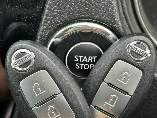 日産 エクストレイル ハイブリッド 20X エマージェンシーブレーキ 新潟県 2015(平27)年 12万km スチールブルー 衝突軽減ブレーキ/全方位カメラ/４WD/シートヒーター/クルーズコントロール追従有/ドライブレコーダー（前方のみ）/前後コーナーセンサー/純正ナビ/（フルセグ、Bluetooth、CD/DVD、AM/FM）/オートライト/レーンキープアシスト/純正ETC/LEDヘッドライト/フォグランプ/電動格納コーナーポール/スペアキー1本/スマートキー/プッシュスタート/純正フロアマット/純正アルミホイール