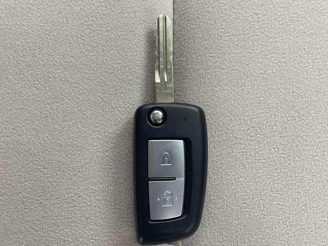 日産 デイズ S 岐阜県 2021(令3)年 0.5万km スターリングシルバーM 純正カーオディオ/AM/FM/BT/USB/バックカメラ/衝突軽減ブレーキ/踏み間違い防止アシスト/オートライト/ハイビームアシスト/アイドリングストップ/クリアランスソナー/純正フロアマット/サイドバイザー