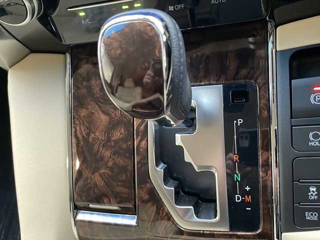 トヨタ ヴェルファイア V 栃木県 2020(令2)年 4.6万km ホワイトパールクリスタルシャイン 純正ディスプレイオーディオ/・NSZN-Z68T/・Bluetooth /・TV フルセグ/・バックカメラ/追従式クルーズコントロール/WAC/両側パワースライドドア/電動バックドア/ドライブレコーダー/ETC/オートブレーキホールド/電動パーキング/リアサンシェード/レザーシート/シートヒーター/シートクーラー/パワーシート/衝突被害軽減システム/コーナーセンサー/LEDヘッドライト/オートライト/盗難防止装置