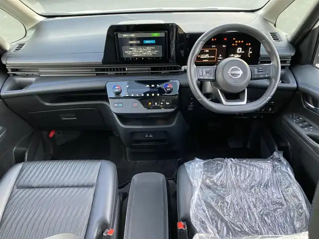 日産 セレナ e－パワー オーテック 福岡県 2023(令5)年 1.9万km パールⅡ カロッツェリアナビ/両側ハンズフリーパワースライドドア/全周囲カメラ/ビルトインETC/プロパイロット/エマージェンシーブレーキ/車線逸脱防止支援システム/後退時車両検知警報/衝突回避ステアリングアシスト/デジタルルームミラー/LEDヘッドランプ/革巻きステアリング/ステアリングヒーター/ブラック合皮シート/前席/2列目シートヒーター/2列目キャプテンシート/純正16インチアルミホイール/スマートキー/プッシュエンジンスターター/禁煙車