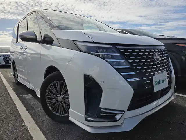 日産 セレナ e－パワー オーテック 福岡県 2023(令5)年 1.9万km パールⅡ カロッツェリアナビ/両側ハンズフリーパワースライドドア/全周囲カメラ/ビルトインETC/プロパイロット/エマージェンシーブレーキ/車線逸脱防止支援システム/後退時車両検知警報/衝突回避ステアリングアシスト/デジタルルームミラー/LEDヘッドランプ/革巻きステアリング/ステアリングヒーター/ブラック合皮シート/前席/2列目シートヒーター/2列目キャプテンシート/純正16インチアルミホイール/スマートキー/プッシュエンジンスターター/禁煙車