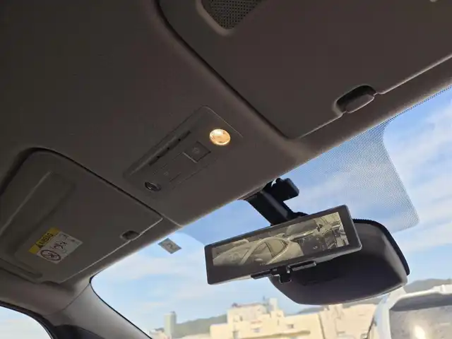 日産 セレナ e－パワー オーテック 福岡県 2023(令5)年 1.9万km パールⅡ カロッツェリアナビ/両側ハンズフリーパワースライドドア/全周囲カメラ/ビルトインETC/プロパイロット/エマージェンシーブレーキ/車線逸脱防止支援システム/後退時車両検知警報/衝突回避ステアリングアシスト/デジタルルームミラー/LEDヘッドランプ/革巻きステアリング/ステアリングヒーター/ブラック合皮シート/前席/2列目シートヒーター/2列目キャプテンシート/純正16インチアルミホイール/スマートキー/プッシュエンジンスターター/禁煙車